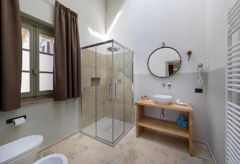 فندق Agriturismo Podere L'aione