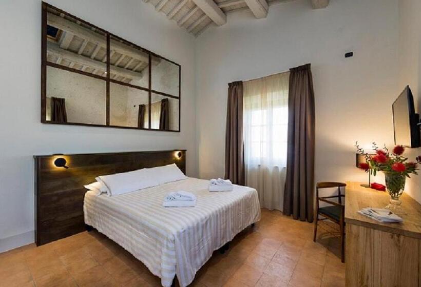 فندق Agriturismo Podere L'aione