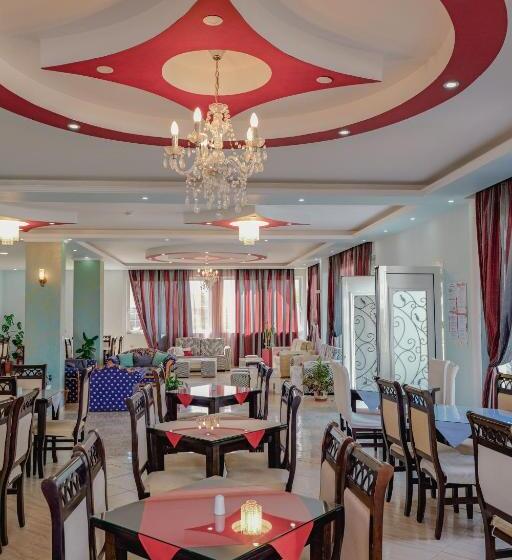 هتل Divo Palace