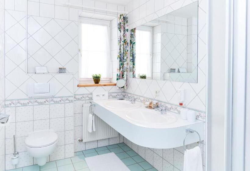 ホテル Garni Schöne Aussichten