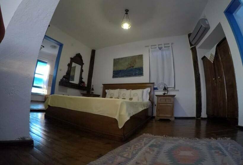 پانسیون Dimitri Ada Evi & Restaurant