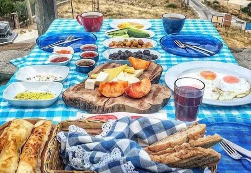 پانسیون Dimitri Ada Evi & Restaurant