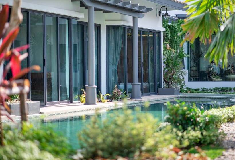 هتل Tajh Pool Villas