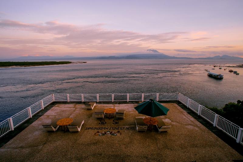 Отель Samuh Sunset Nusa Penida By Pramana Villas