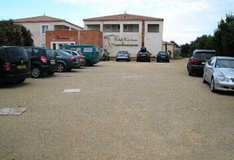 Отель Hôtel Et Résidence De La Transhumance
