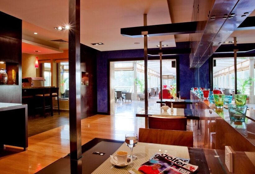 هتل Park Inn By Radisson Al Khobar