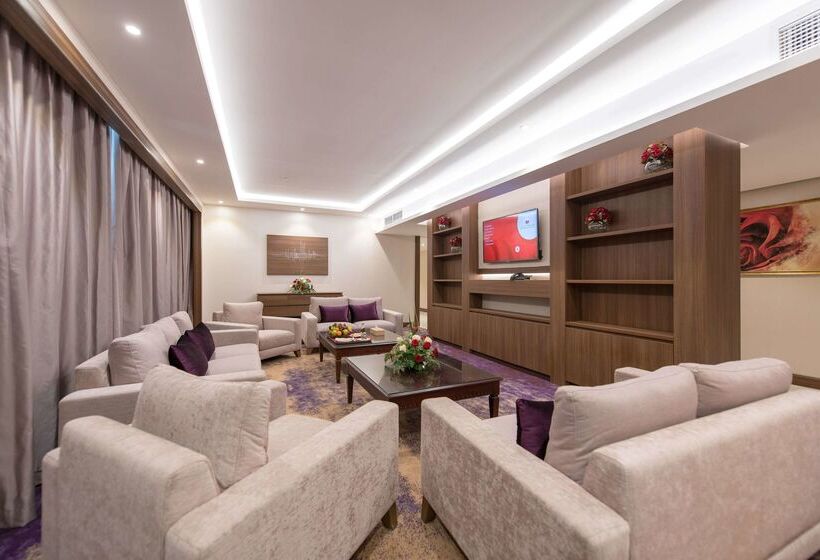 هتل Ramada By Wyndham Continental Jeddah