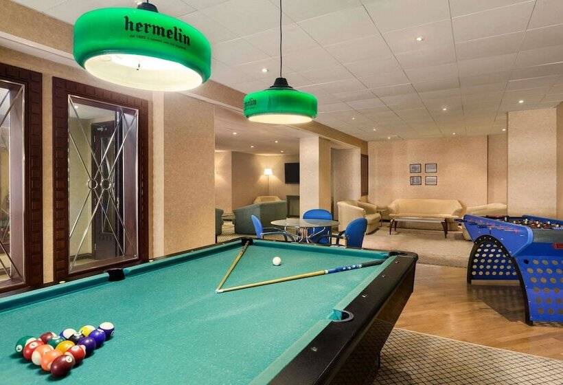 هتل Ramada By Wyndham Continental Jeddah