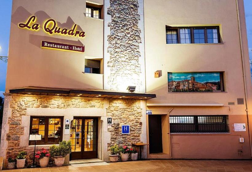 Отель Restaurante La Quadra