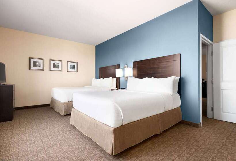 هتل Wyndham Garden Niagara Falls Fallsview