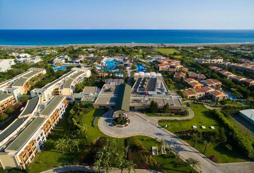 هتل Holiday Village Türkiye