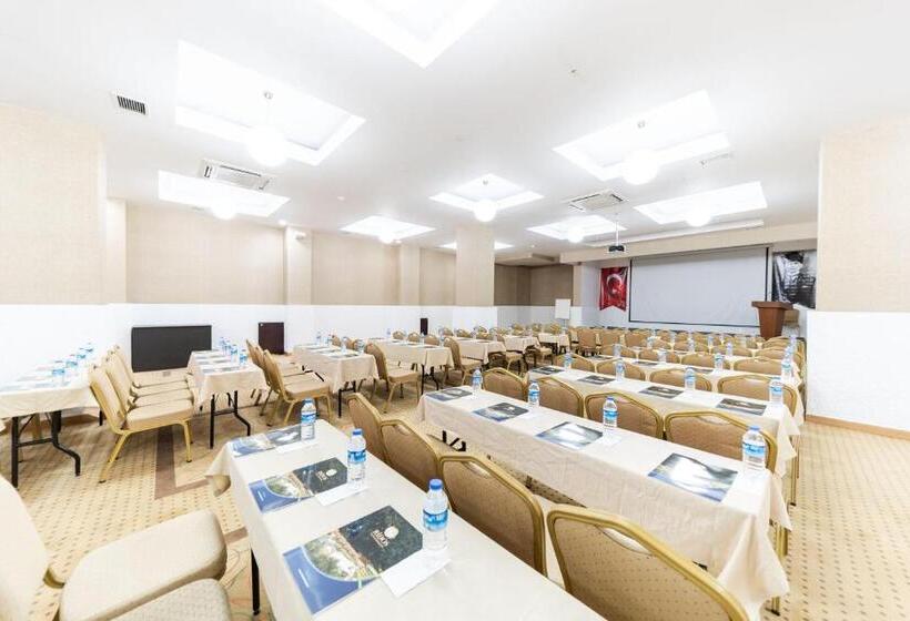 渡假胜地  Ridos Thermal Hotel & Spa
