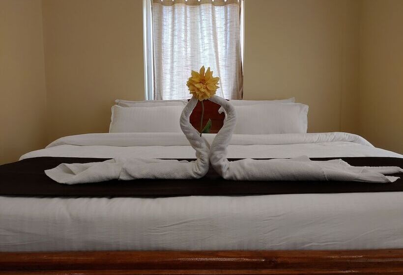 בית מלון כפרי Utopia Resort