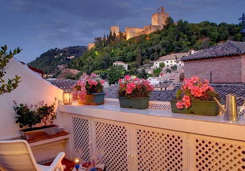 Apartamentos Muralla Ziri