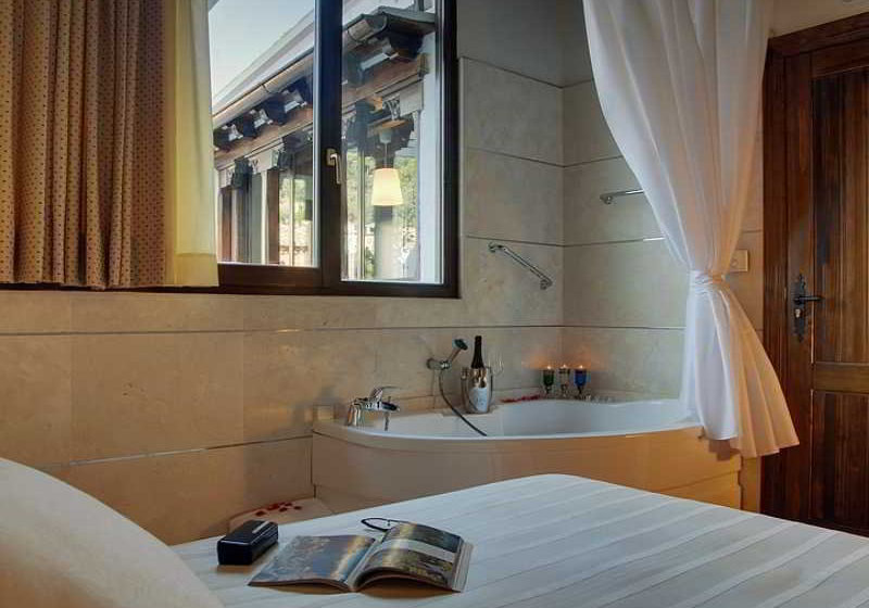 Apartamentos Muralla Ziri