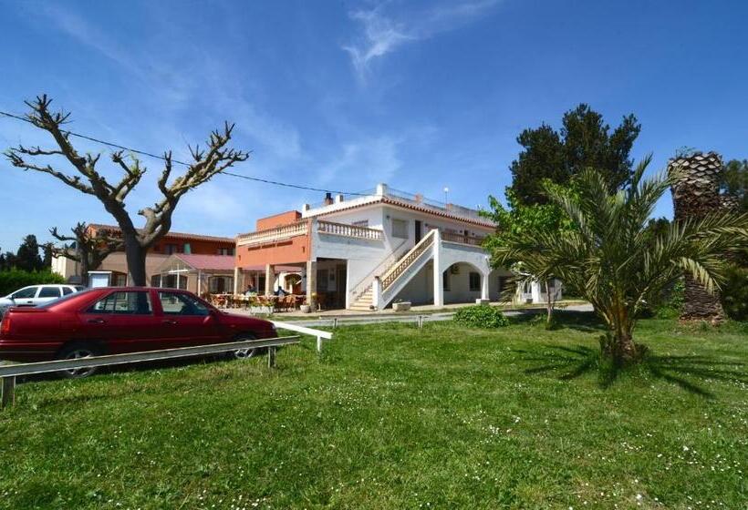 Hostal La Gola