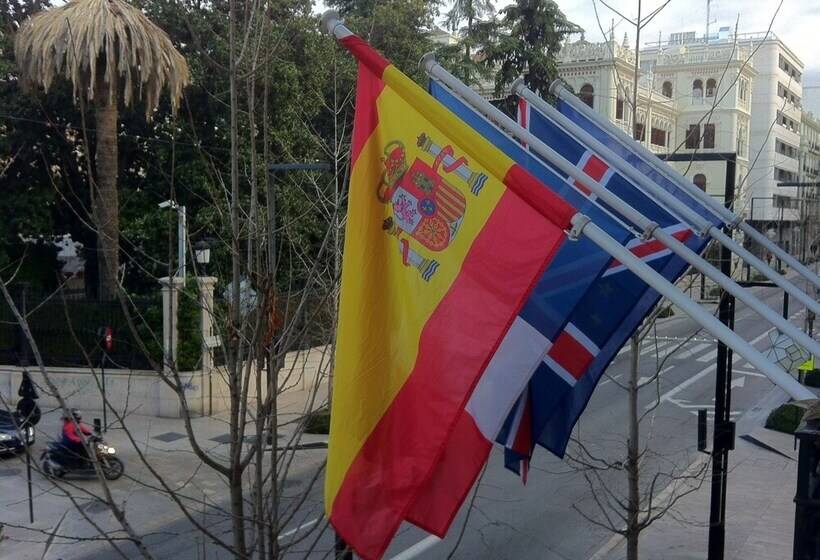 مسافرخانه Pension Atlantida