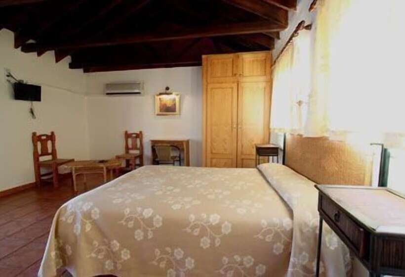 مسافرخانه Pension Atlantida