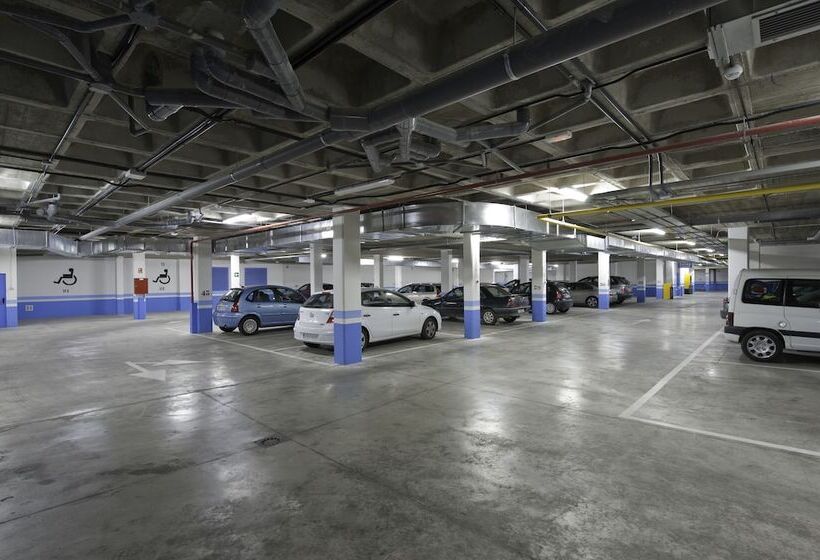 Отель Porcel Avant