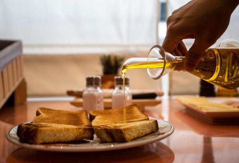 هتل Ciudad De Ejea