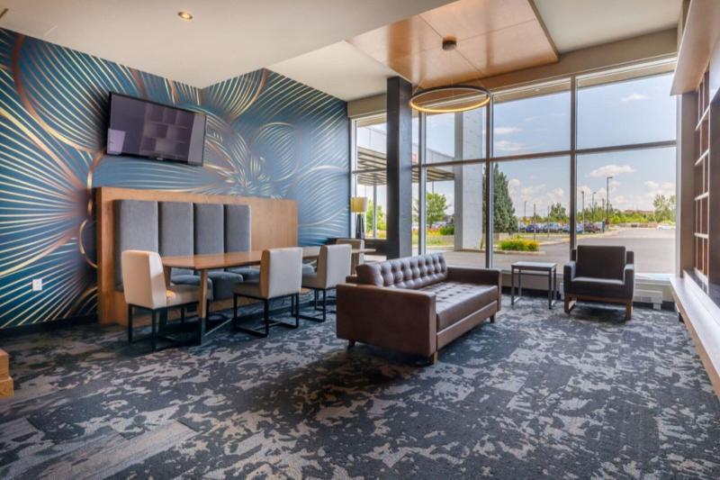 فندق Four Points By Sheraton Levis Convention Centre