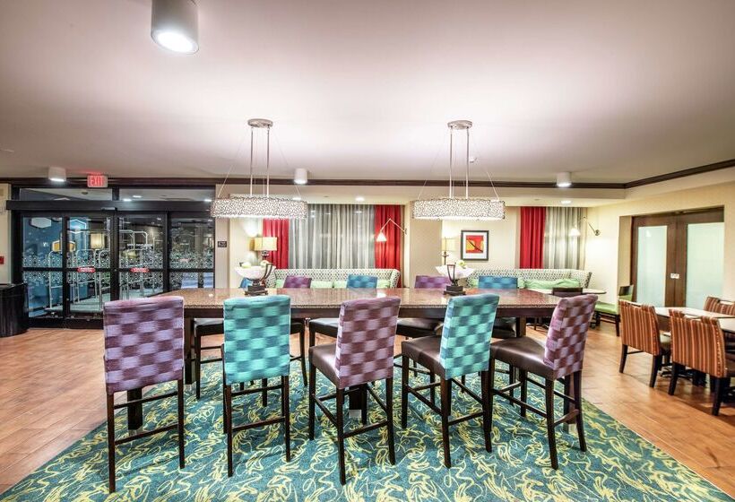 هتل Hampton Inn Ashevilletunnel Rd