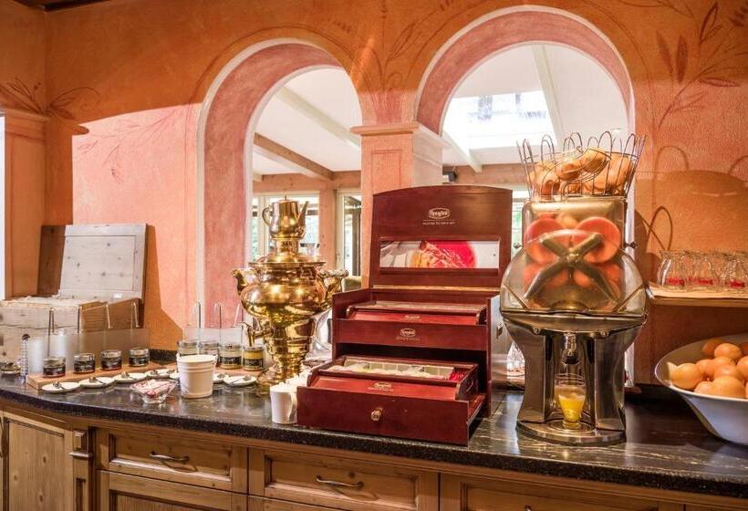 בית מלון כפרי Kristall   Adults Only