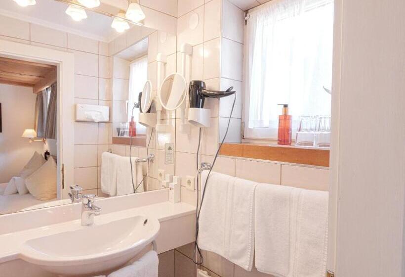 בית מלון כפרי Kristall   Adults Only