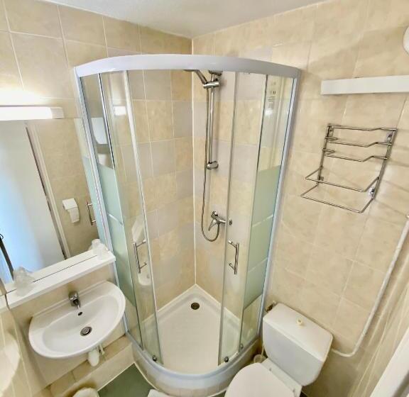 ホテル L Escale D Alès