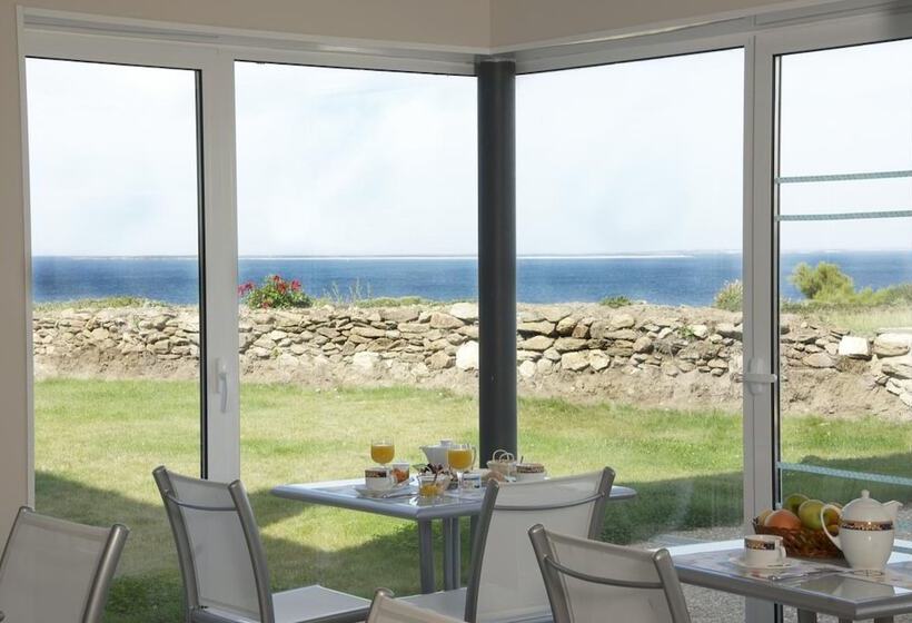 ホテル Logis Hôtel Vent D Iroise