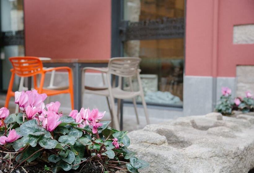 هتل Museu Llegendes De Girona