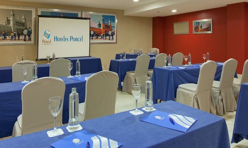 Отель Porcel Avant