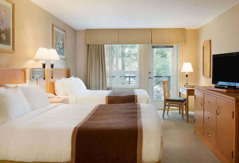 בית מלון כפרי Ramada By Wyndham Nanaimo