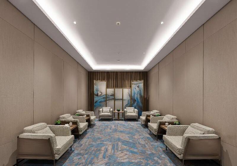 호텔 Doubletree By Hilton Qidong, China