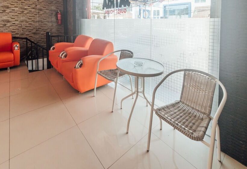 هتل Satria Guest House By Oyo Rooms