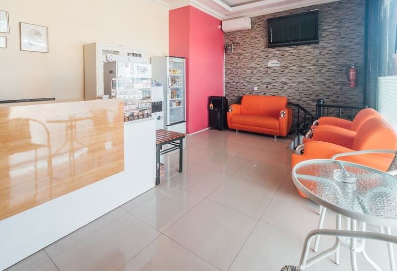 هتل Satria Guest House By Oyo Rooms