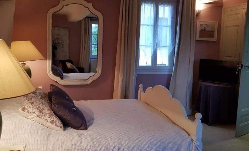 ベッドアンドブレックファースト Le Belvédère   Chambres D Hôtes De Charme Et Restaurant