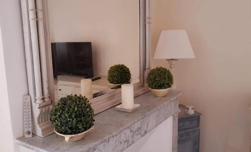ベッドアンドブレックファースト Le Belvédère   Chambres D Hôtes De Charme Et Restaurant