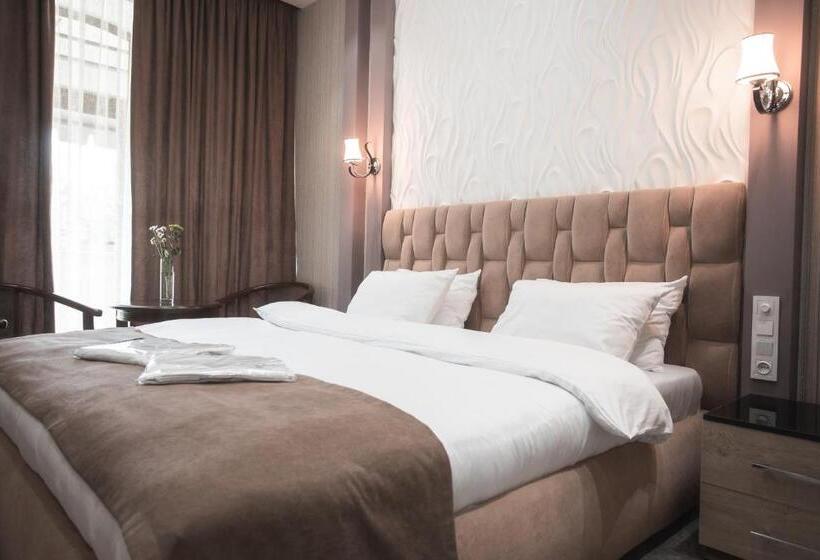 בית מלון כפרי Arhan Palace