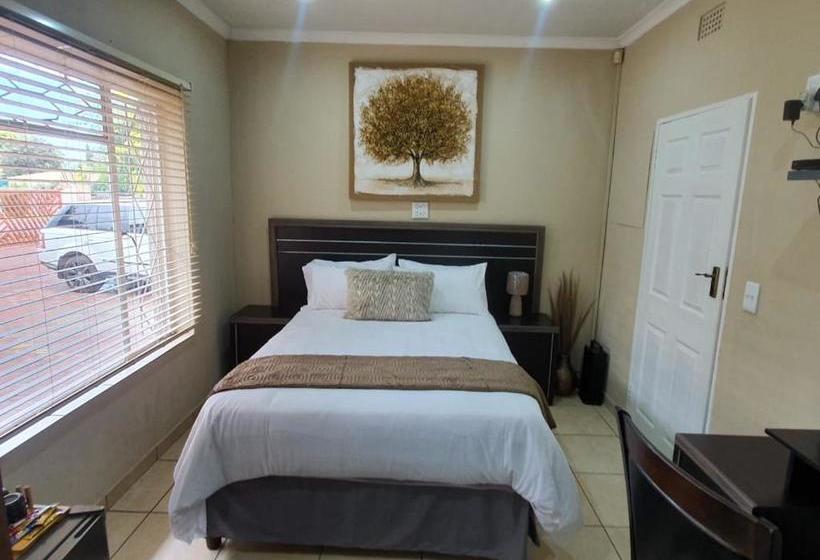 פנסיון Sm Africa Guest House