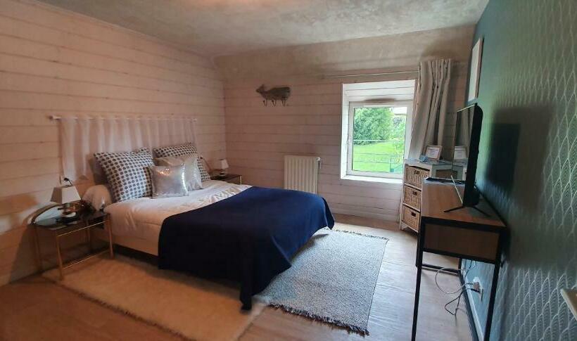 ベッドアンドブレックファースト Chambres D Hotes Avec Piscine Aux Agapanthes De Cromel   Mont Saint Michel