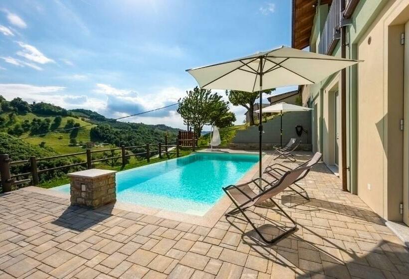 בית מלון כפרי Cascina Pajanòt