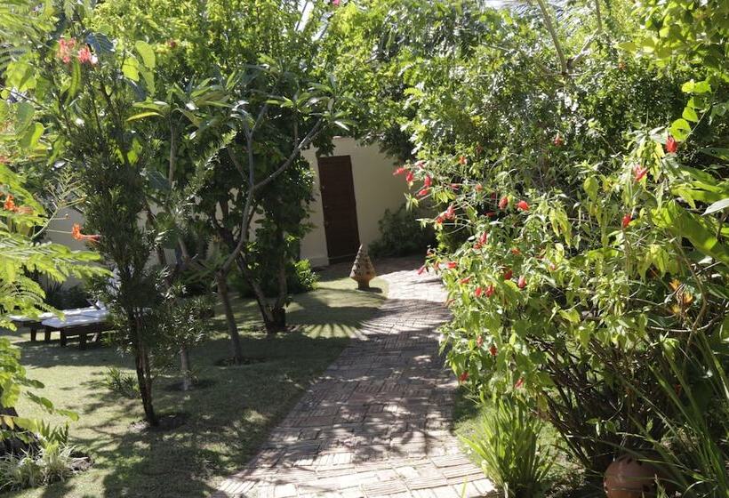 هتل Villa Roma Beach Cumbuco