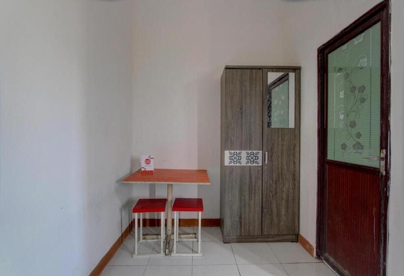 فندق Capital O 91690 Moza Guest House
