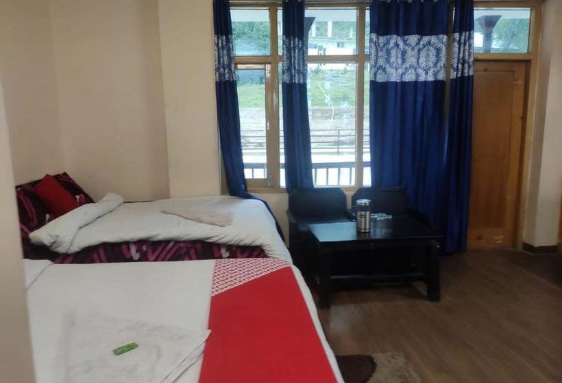 בית מלון כפרי Trinetara By Sonachi