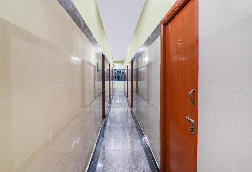 בית מלון כפרי Spot On Raja Lodge