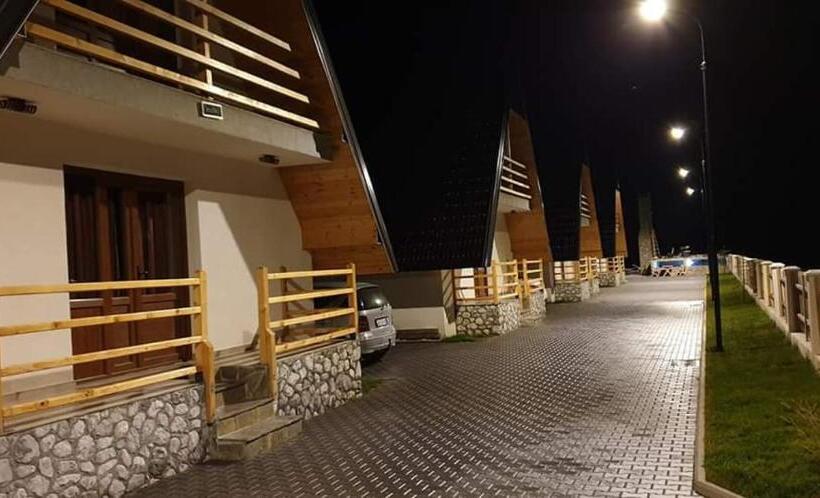 Отель Bujtinat E Lugines Valbone