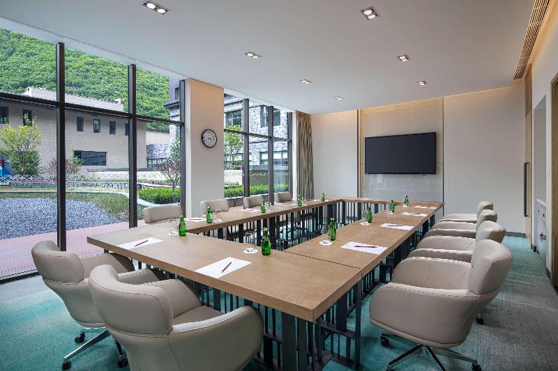 فندق Hilton Garden Inn Jiuzhaigou