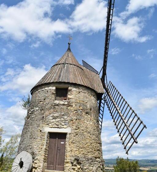 Отель Ibis Styles Castelnaudary