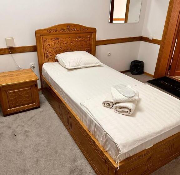 בית מלון כפרי Munis